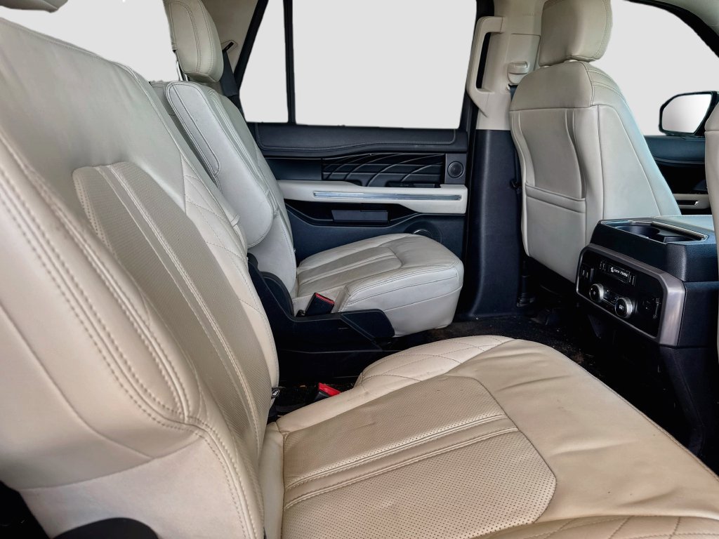 Used 2019 Ford Expedition Platinum RWD image 31