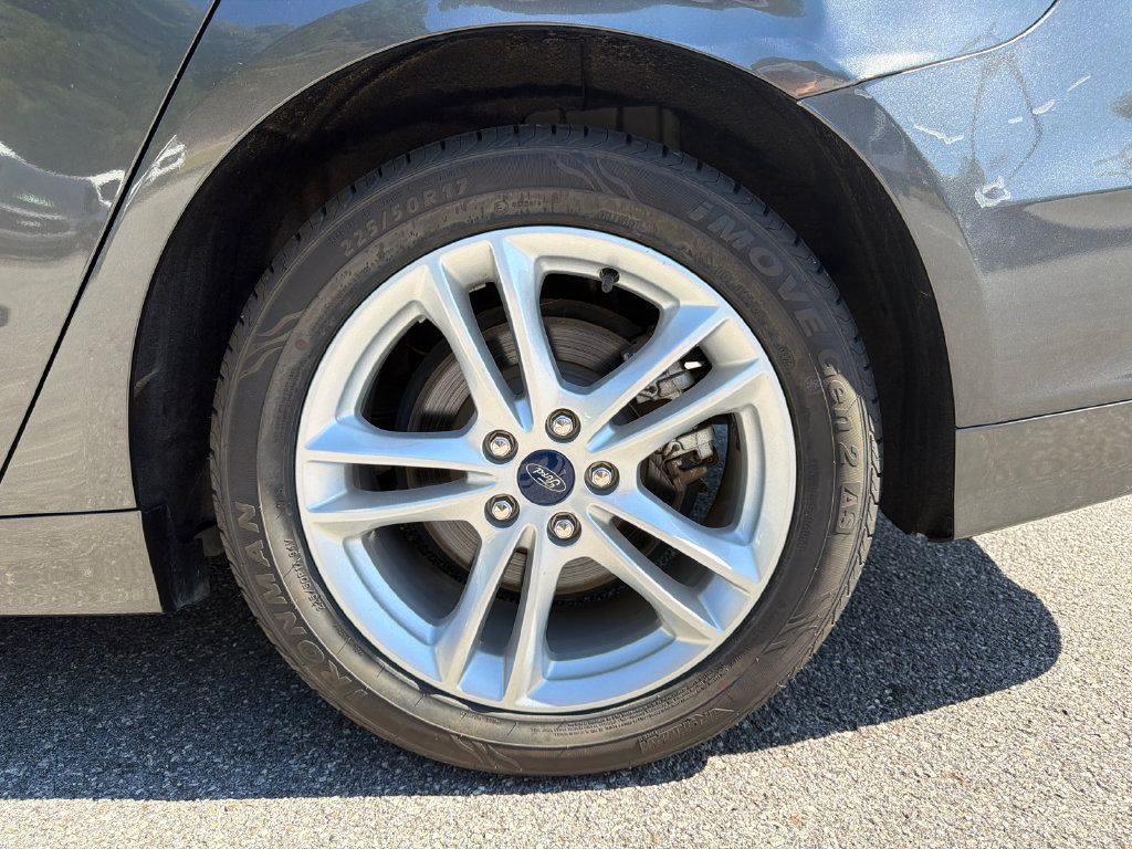 Used 2018 Ford Fusion S FWD image 19