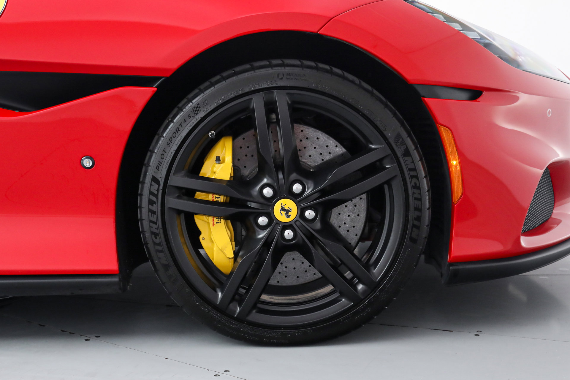 Certified 2023 Ferrari Portofino M image 40