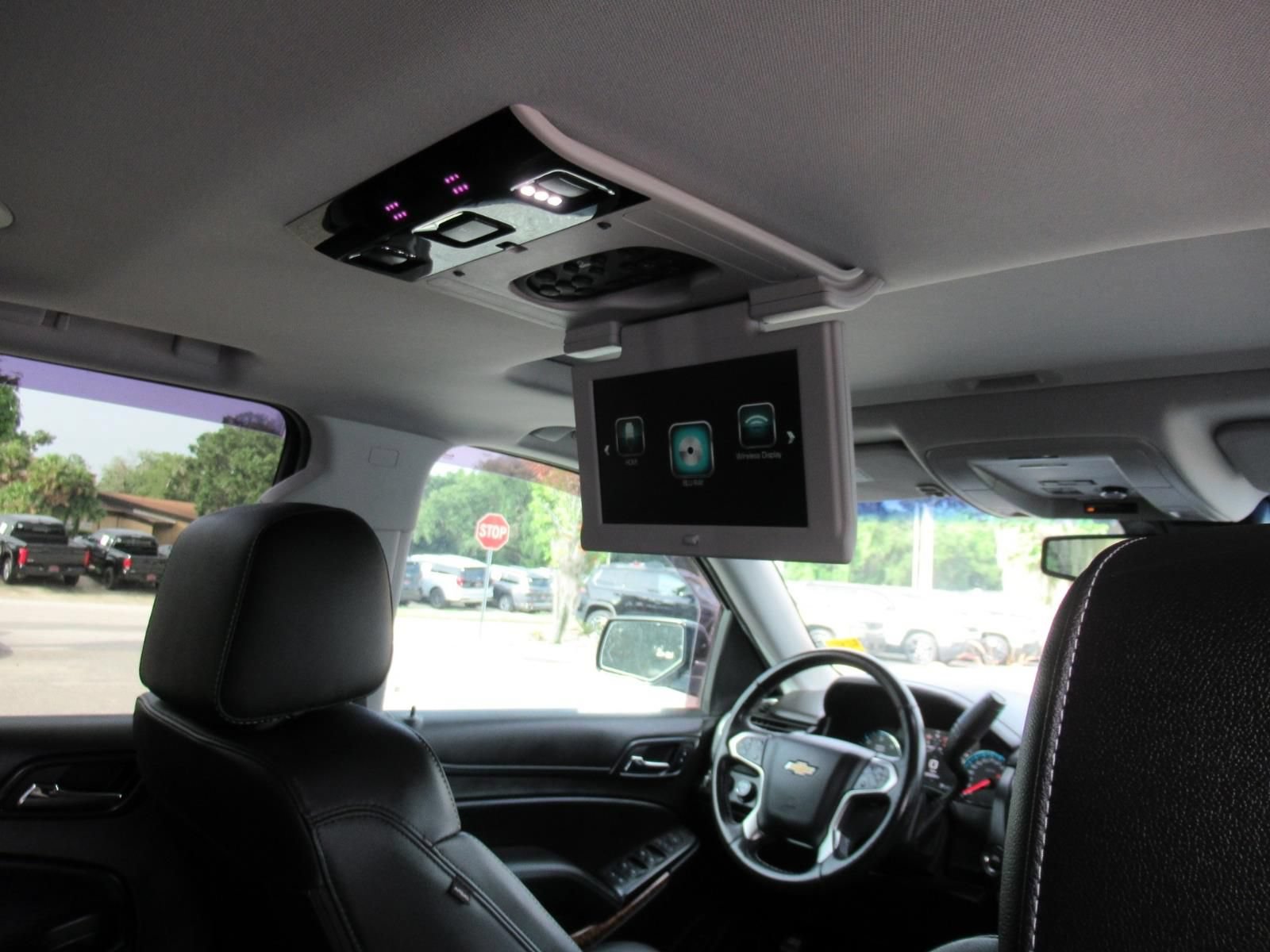 Used 2018 Chevrolet Tahoe Premier AWD/4WD image 16