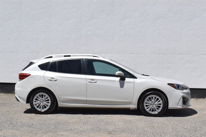 Used 2017 Subaru Impreza 2.0i Premium AWD/4WD image 6