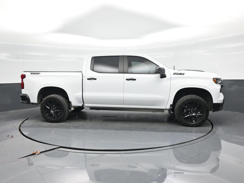 Used 2024 Chevrolet Silverado 1500 LT Trail Boss w/ Convenience Package II image 16