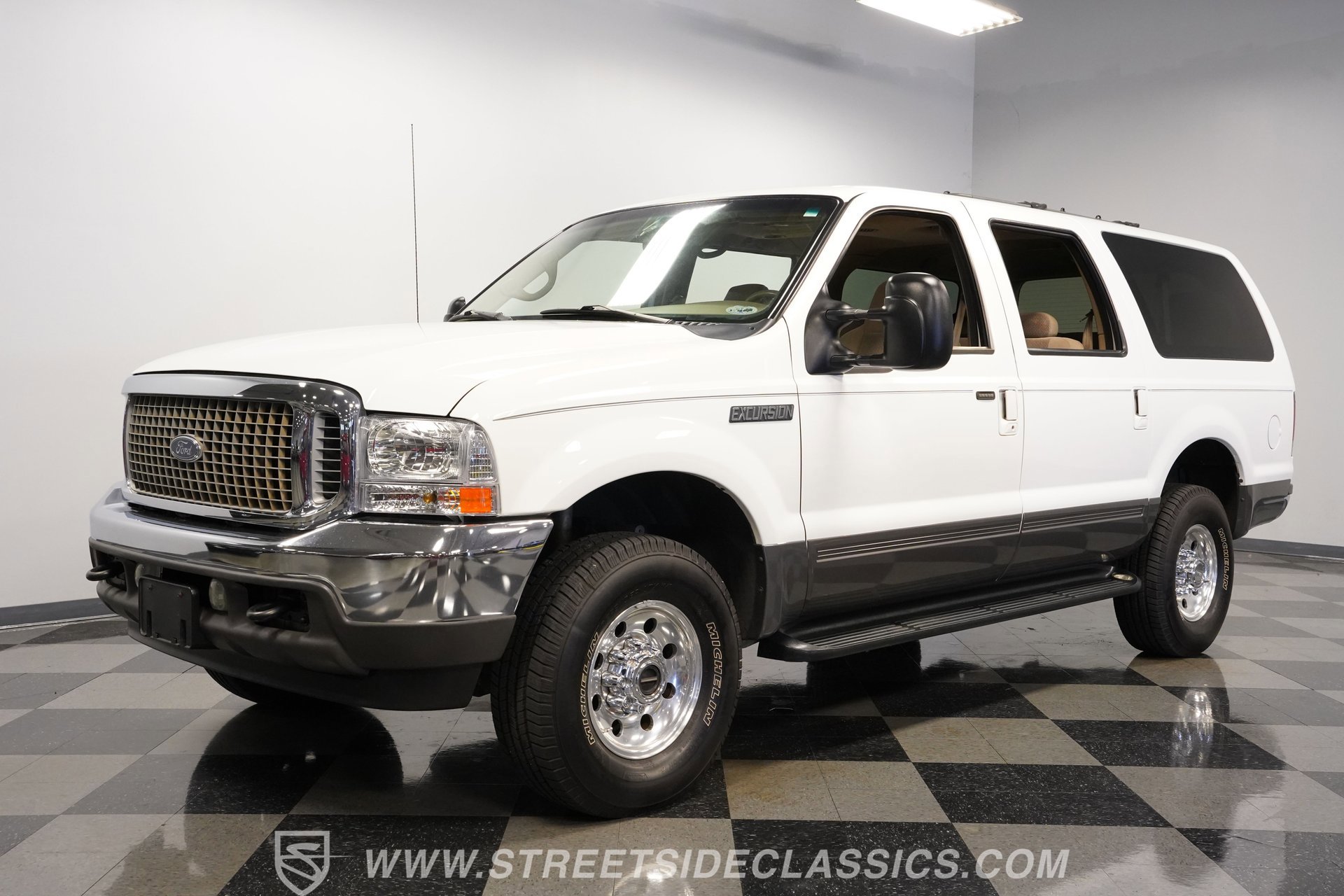 Used 2002 Ford Excursion XLT image 5