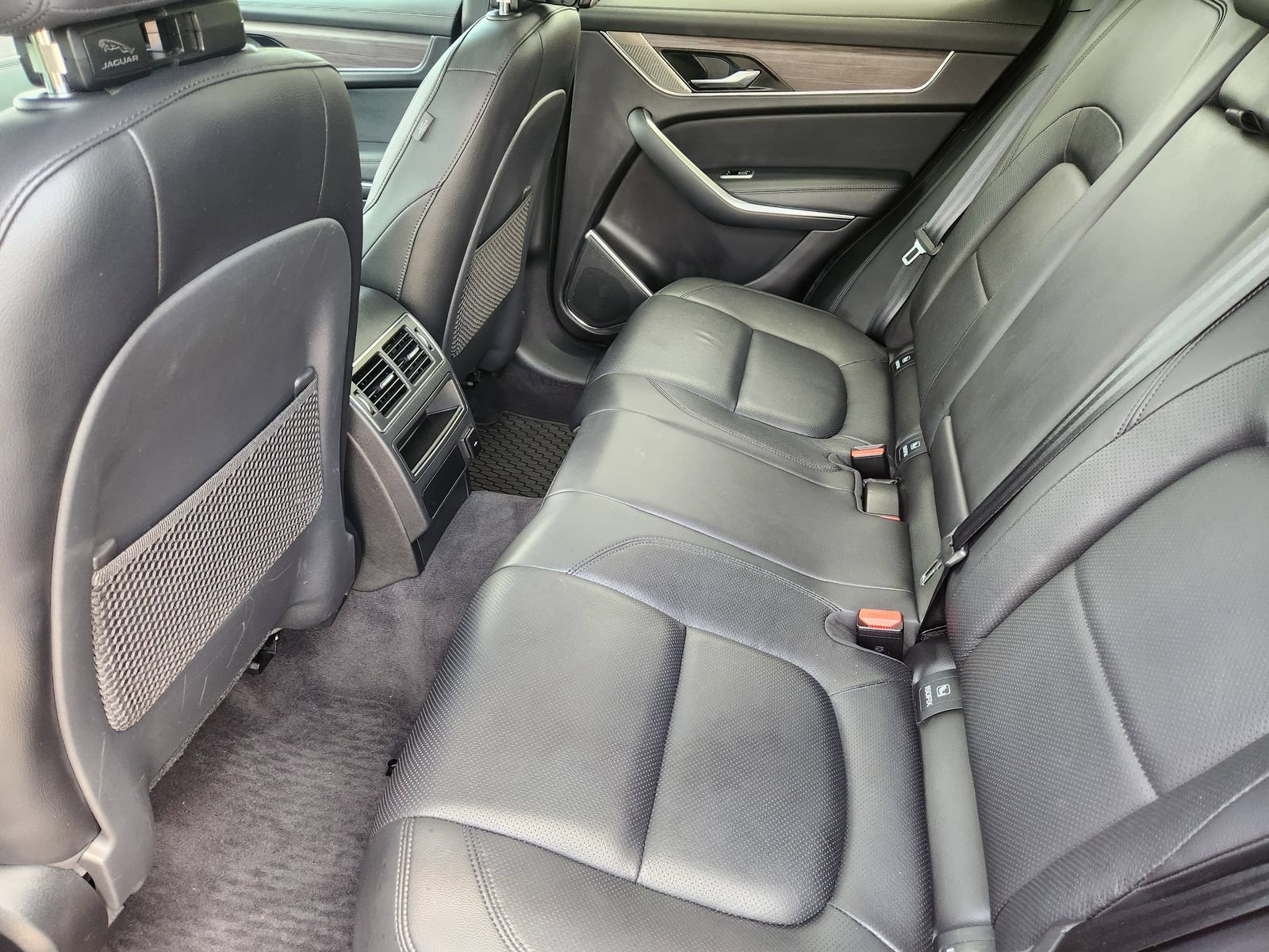 Used 2023 Jaguar F-PACE S AWD/4WD image 33