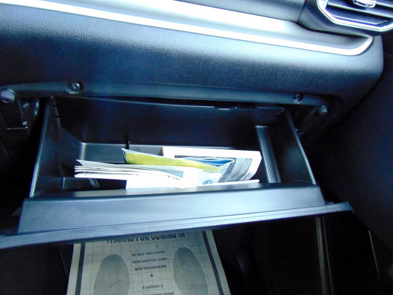 Used 2023 Ford Explorer XLT w/ Equipment Group 202A image 27