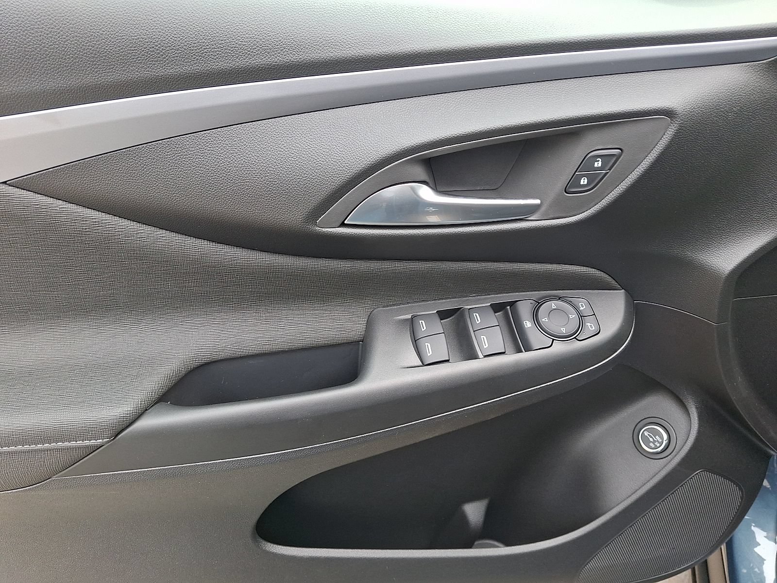 New 2026 Buick Envista Sport Touring w/ Convenience I Package FWD image 12