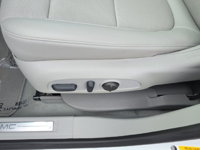 Certified 2023 GMC Acadia SLT FWD image 19