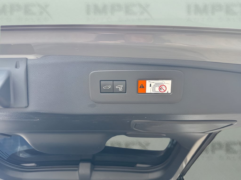 Used 2024 Lexus GX 550 w/ Accessory Package (2T) AWD/4WD image 35