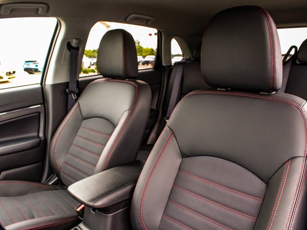 New 2024 Mitsubishi Outlander Sport SE AWD/4WD image 31