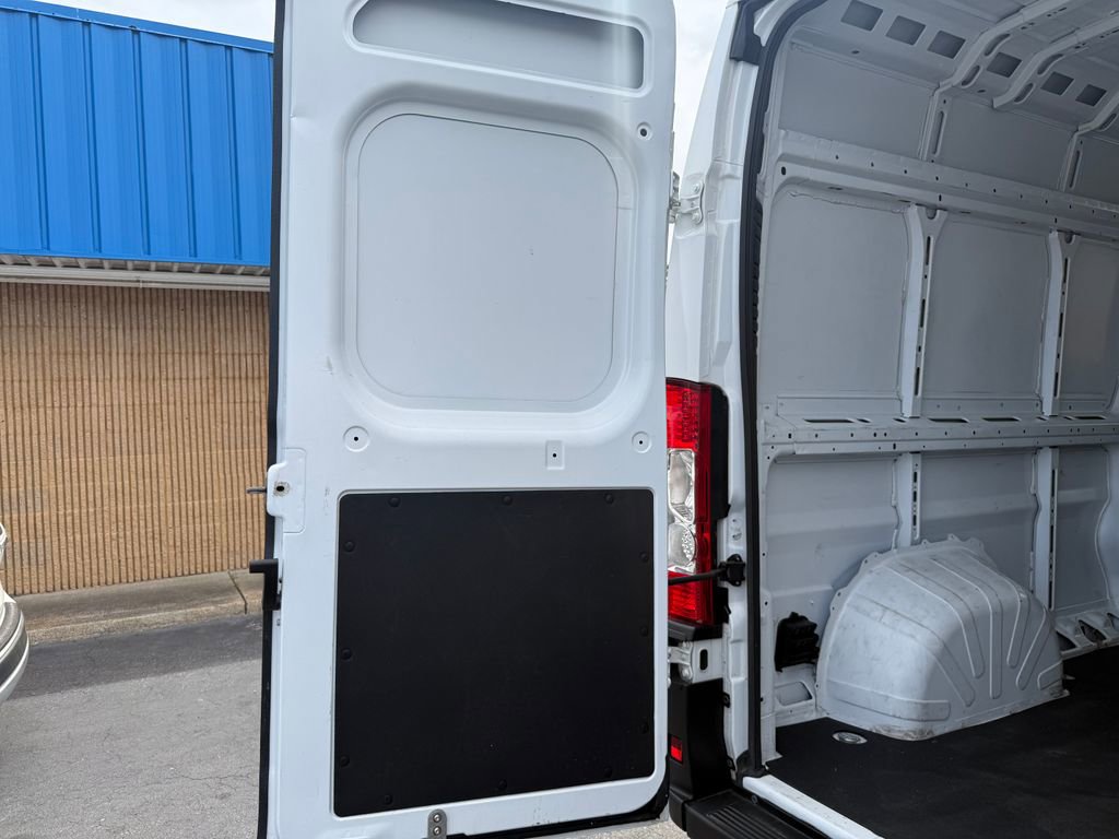 Used 2025 RAM ProMaster 2500 w/ Convenience Group FWD image 14
