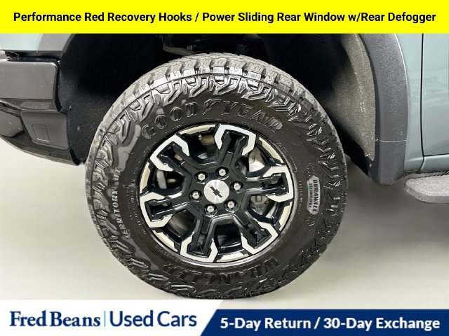 Used 2025 Chevrolet Silverado 1500 ZR2 w/ Technology Package AWD/4WD image 39