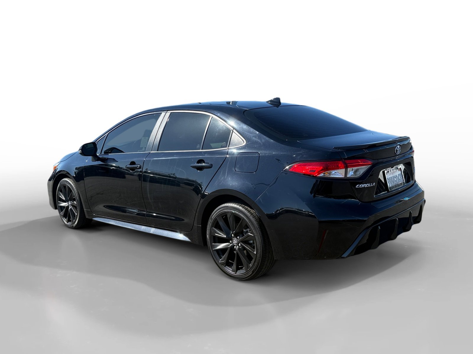 Used 2024 Toyota Corolla SE FWD image 3