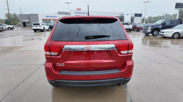 Used 2011 Jeep Grand Cherokee Laredo AWD/4WD image 6