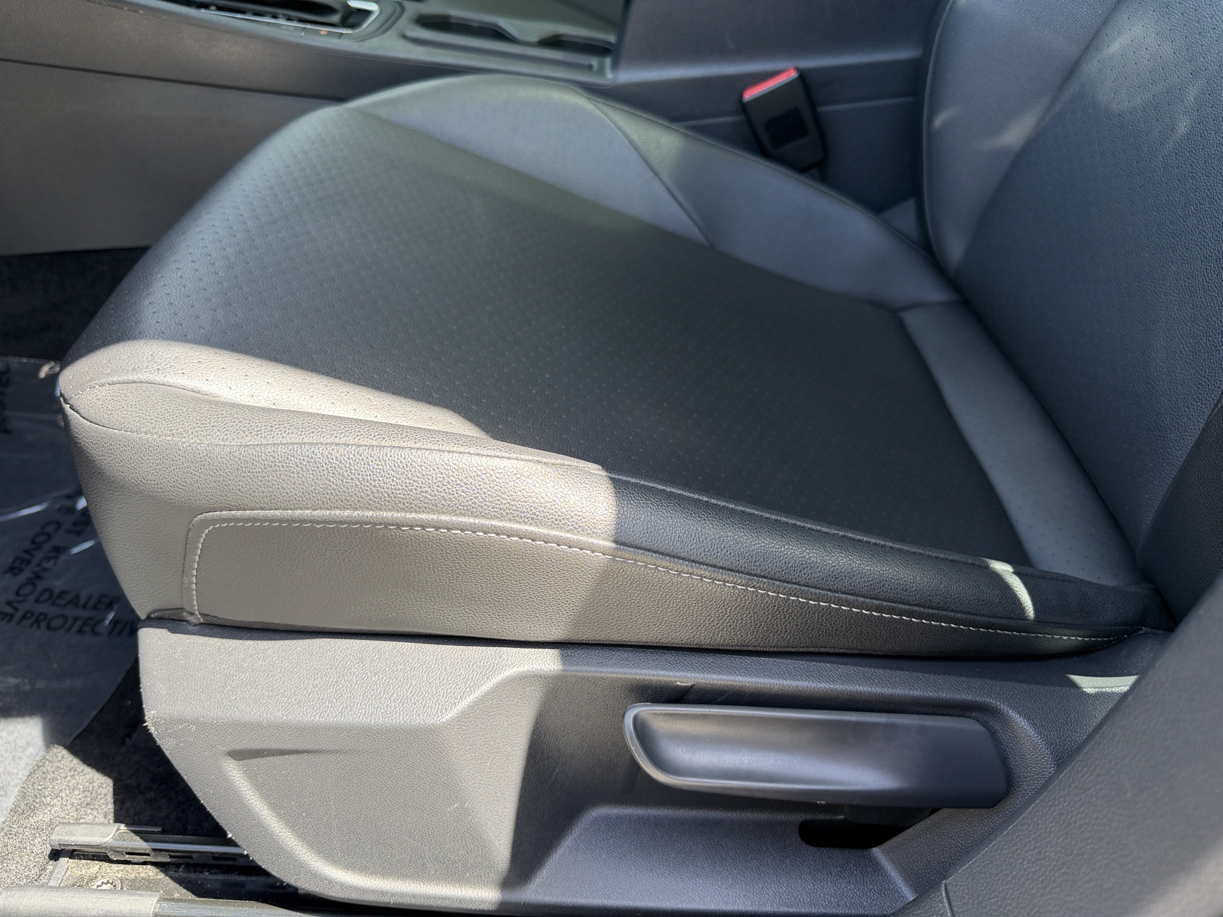 Used 2019 Volkswagen Jetta SE w/ Cold Weather Package FWD image 21