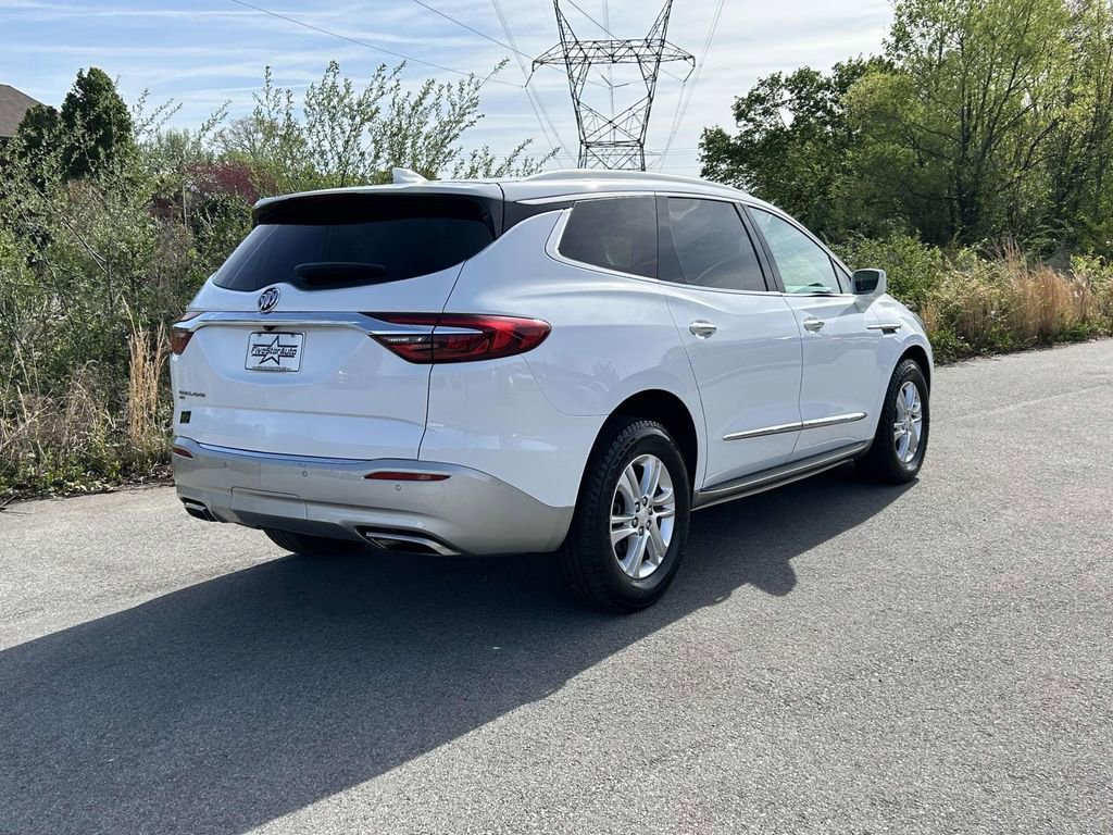 Used 2020 Buick Enclave Essence w/ Sound and Sites Package image 3