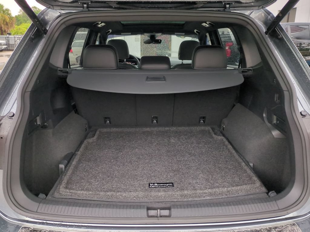 Used 2022 Volkswagen Tiguan SEL R-Line AWD/4WD image 14
