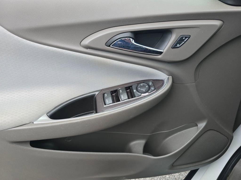 Used 2016 Chevrolet Malibu LT FWD image 26