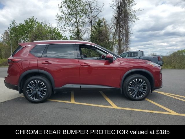 Certified 2025 Nissan Rogue SL w/ SL Premium Package AWD/4WD image 8