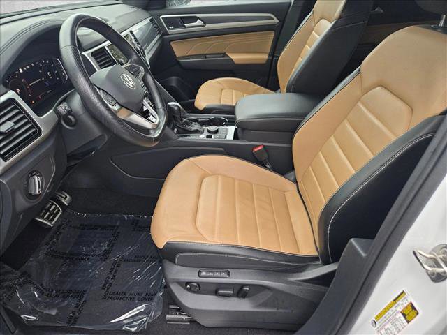 Used 2022 Volkswagen Atlas Cross Sport SEL Premium R-Line AWD/4WD image 14