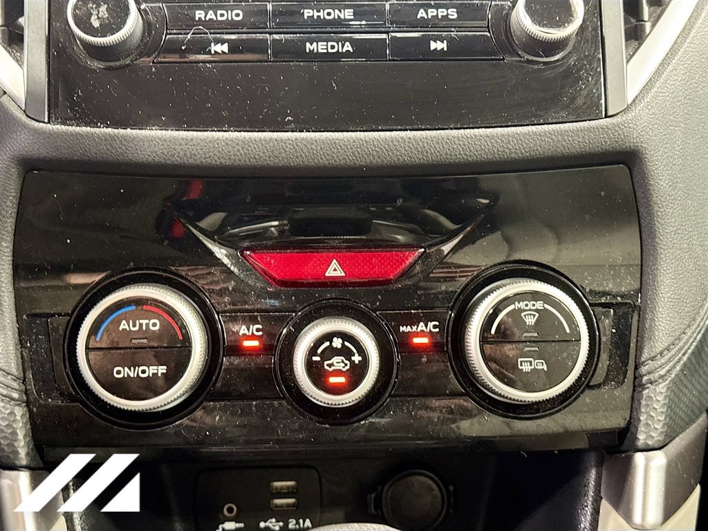 Used 2022 Subaru Forester Premium AWD/4WD image 17
