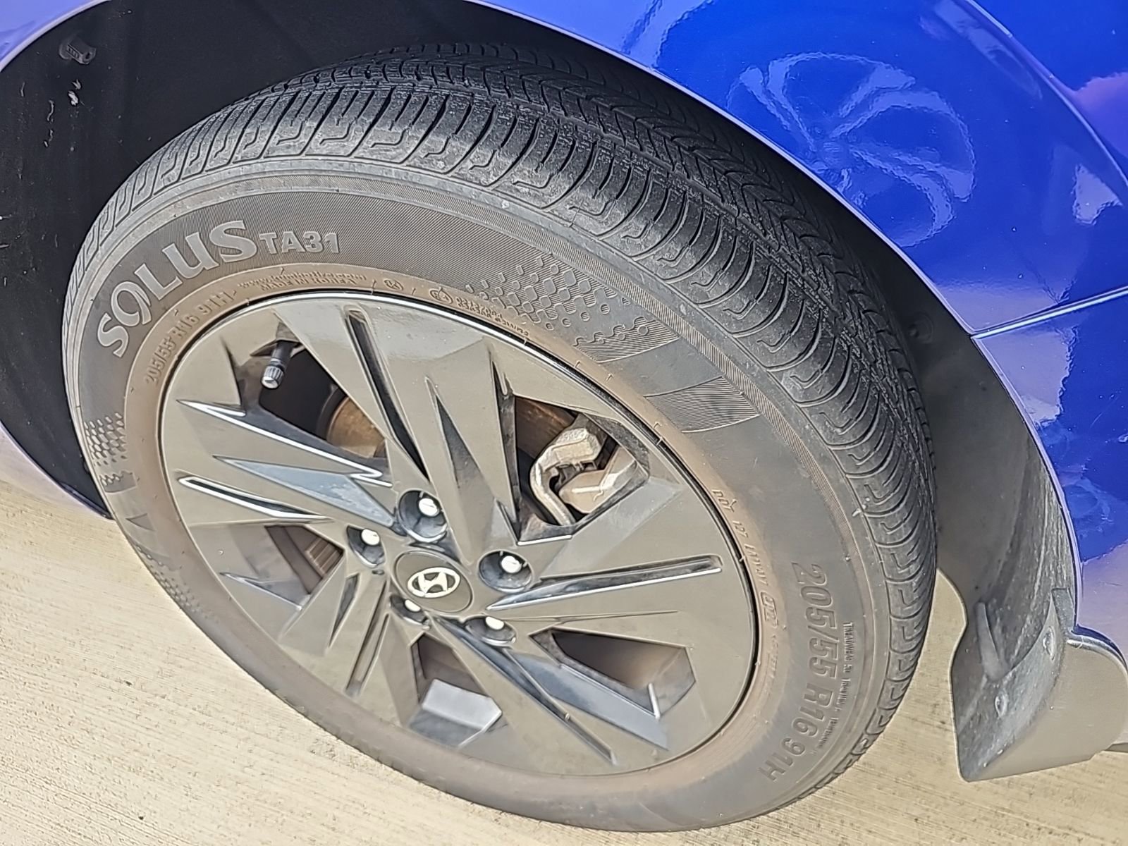 Used 2023 Hyundai Elantra SEL image 5