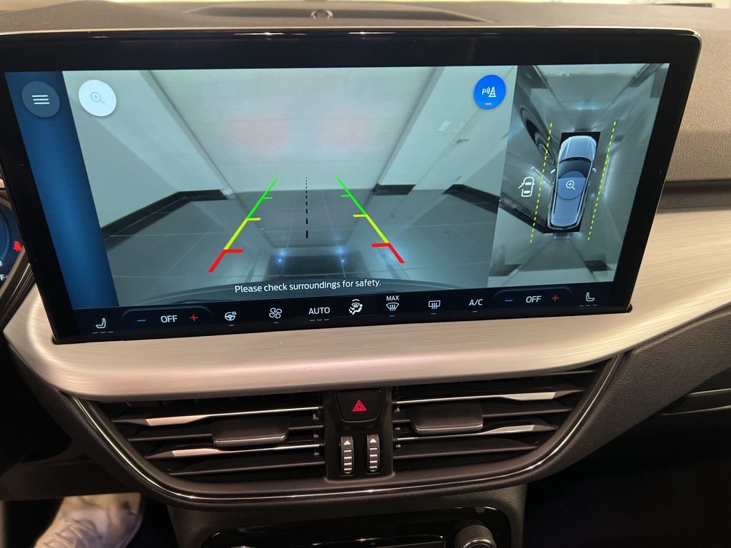 New 2026 Ford Escape Base w/ PHEV Premium Package image 10