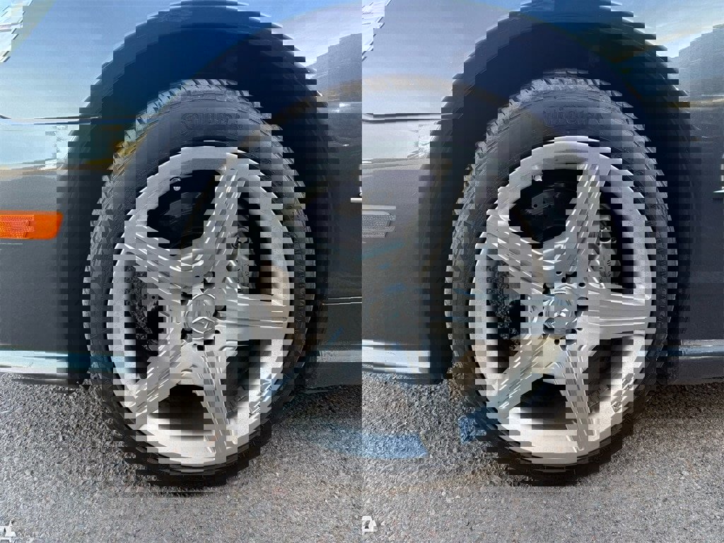 Used 2009 Mercedes-Benz SL 550 image 6