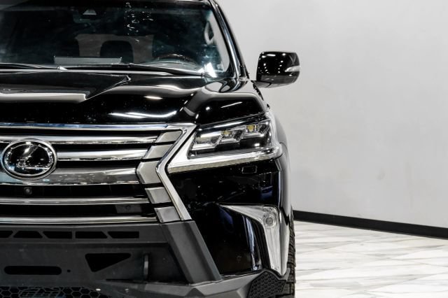 Used 2021 Lexus LX 570 4WD w/ Luxury Package image 46