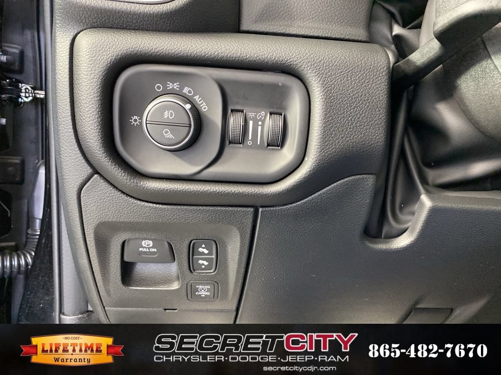 New 2026 RAM 1500 Big Horn AWD/4WD image 15