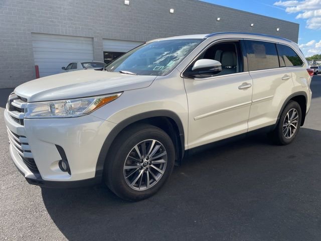 Certified 2019 Toyota Highlander XLE image 4
