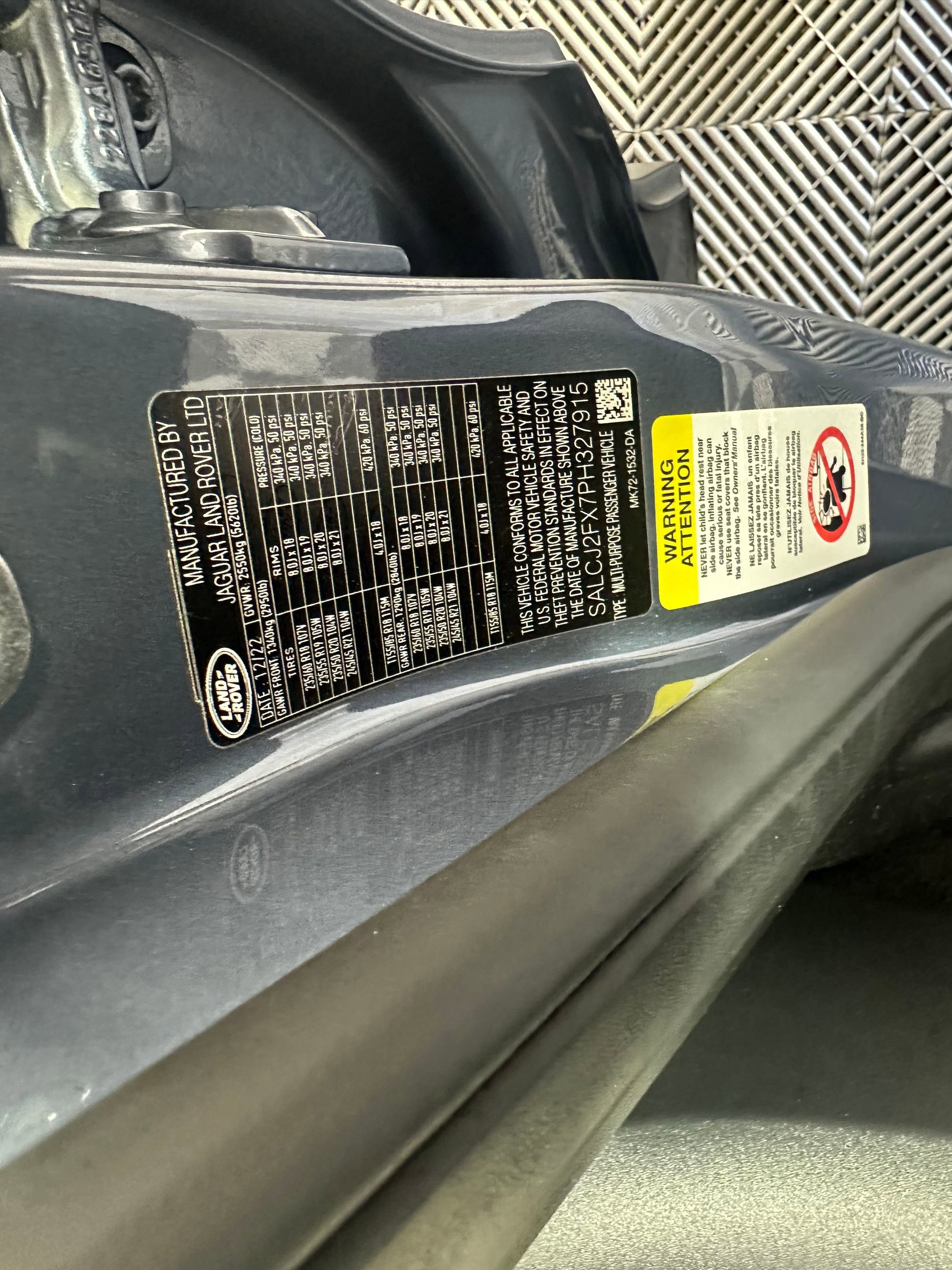 Used 2023 Land Rover Discovery Sport S image 19