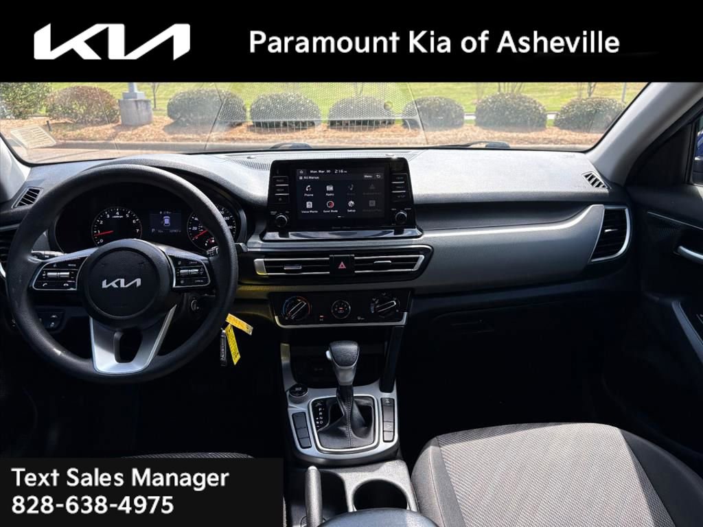 Used 2022 Kia Seltos LX image 8