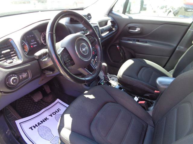 Used 2017 Jeep Renegade Altitude AWD/4WD image 33