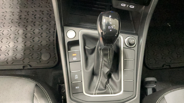 New 2027 Volkswagen Jetta SE FWD image 12