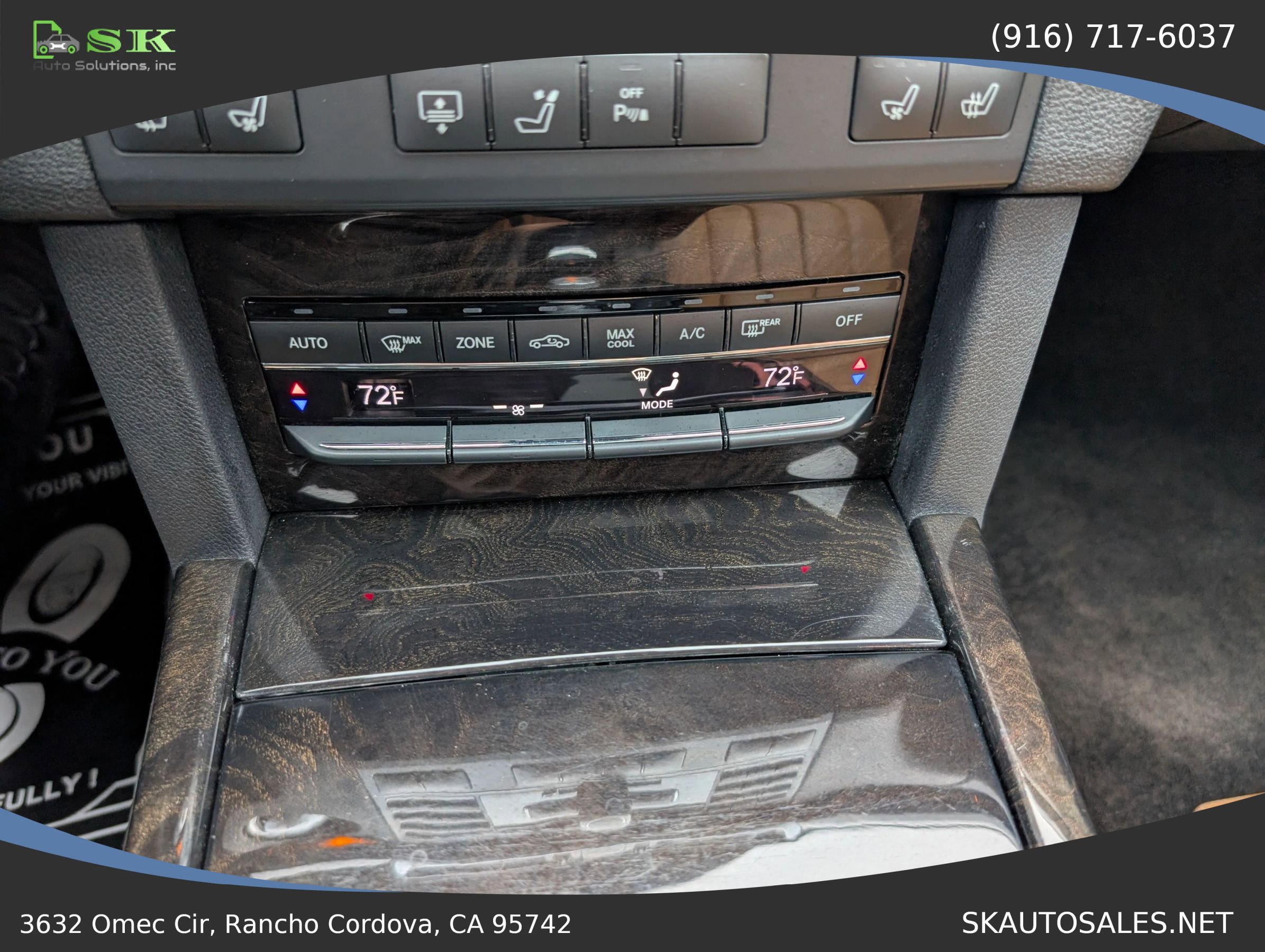 Used 2010 Mercedes-Benz E 550 Sedan image 30