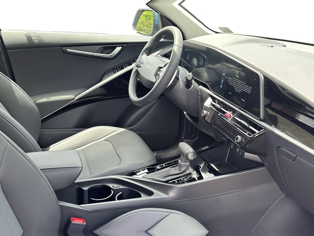 New 2026 Kia Niro EX FWD image 5