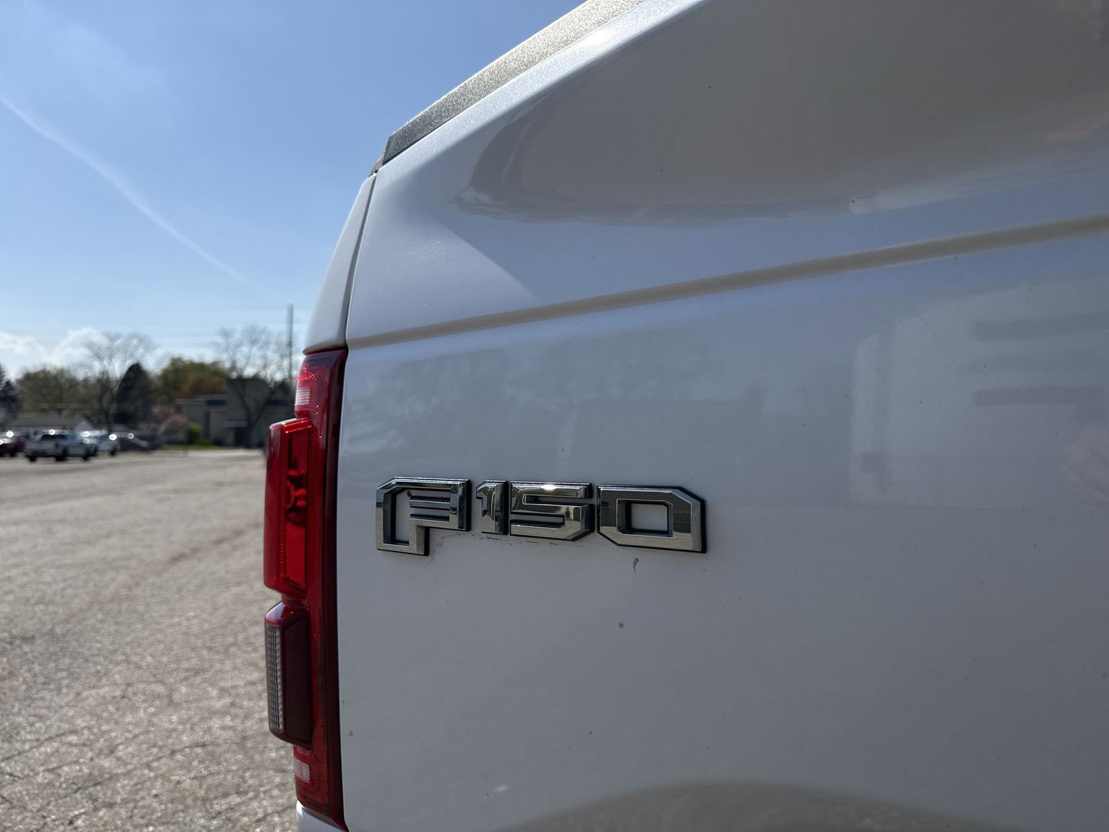 Used 2016 Ford F150 Lariat w/ Equipment Group 501A Mid AWD/4WD image 18