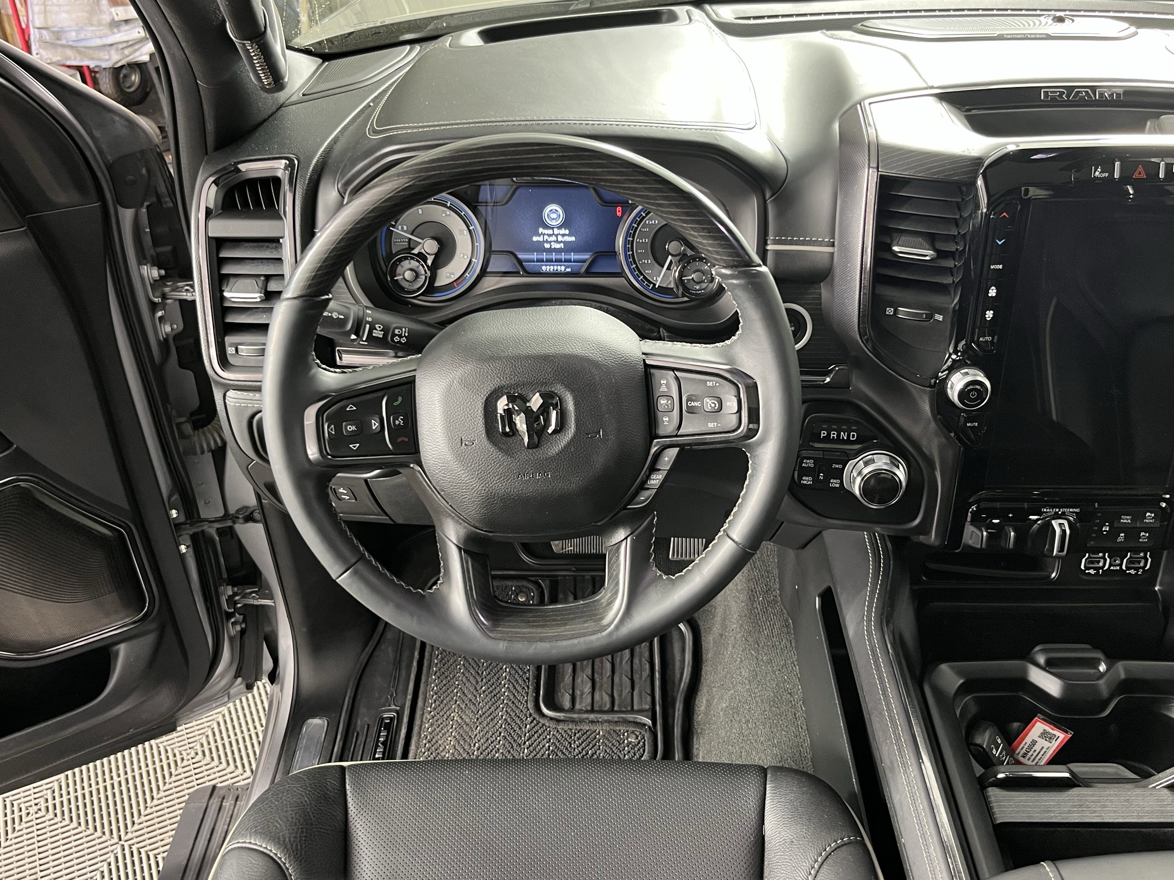 Used 2022 RAM 1500 Limited AWD/4WD image 12