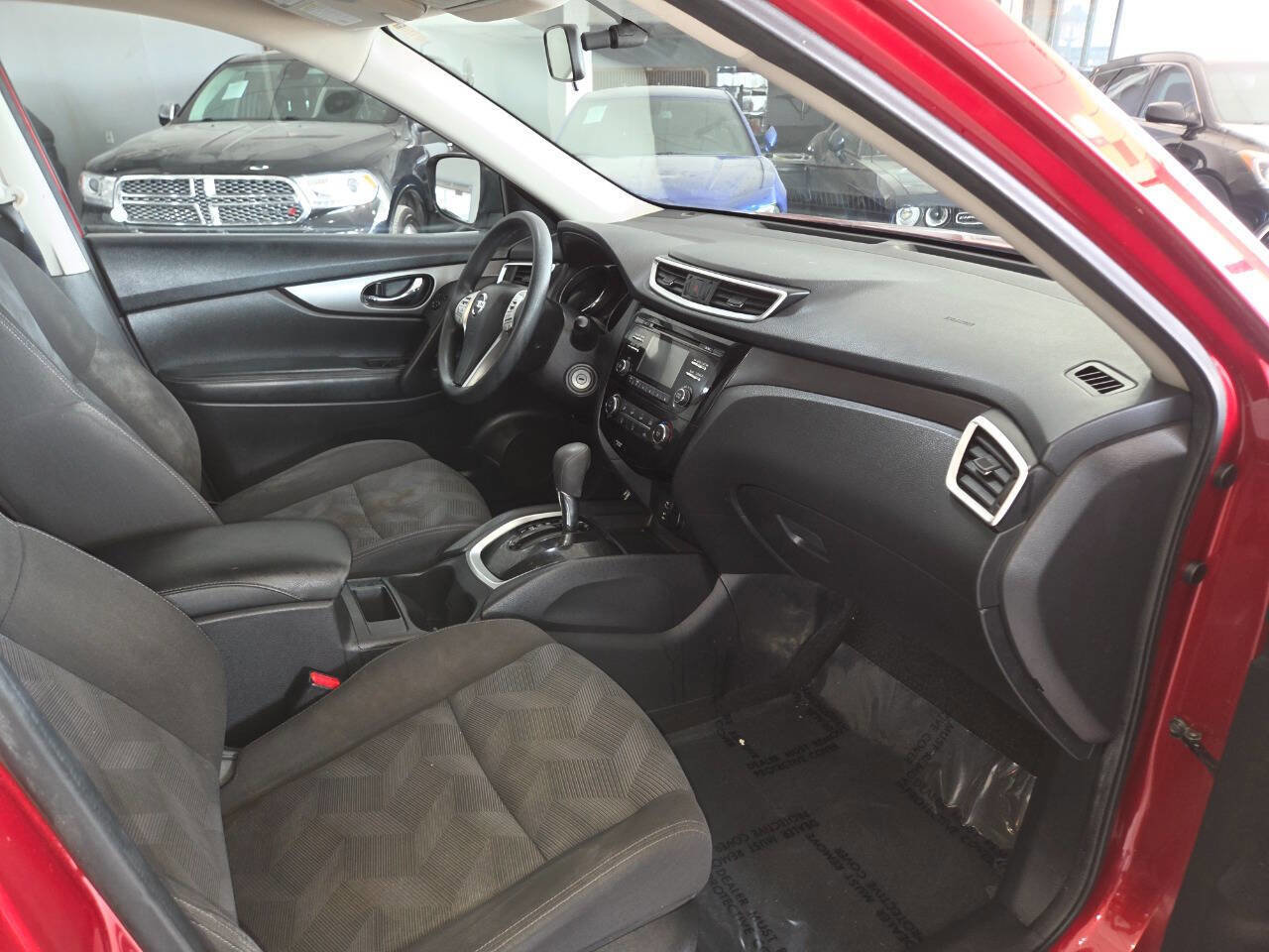 Used 2016 Nissan Rogue S image 26