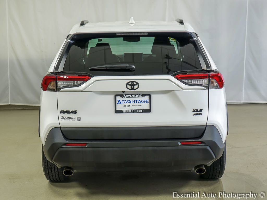 Used 2023 Toyota RAV4 XLE w/ Convenience Package image 6