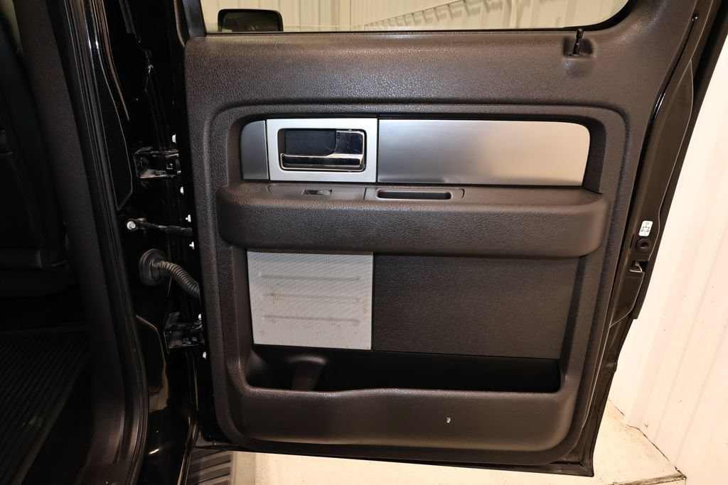 Used 2014 Ford F150 FX4 w/ Equipment Group 402A Luxury AWD/4WD image 17