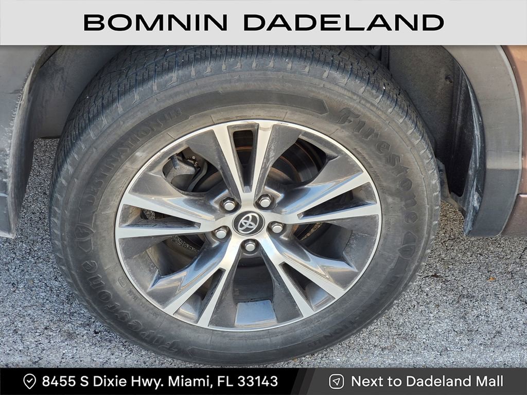 Used 2018 Toyota Highlander Plus image 5