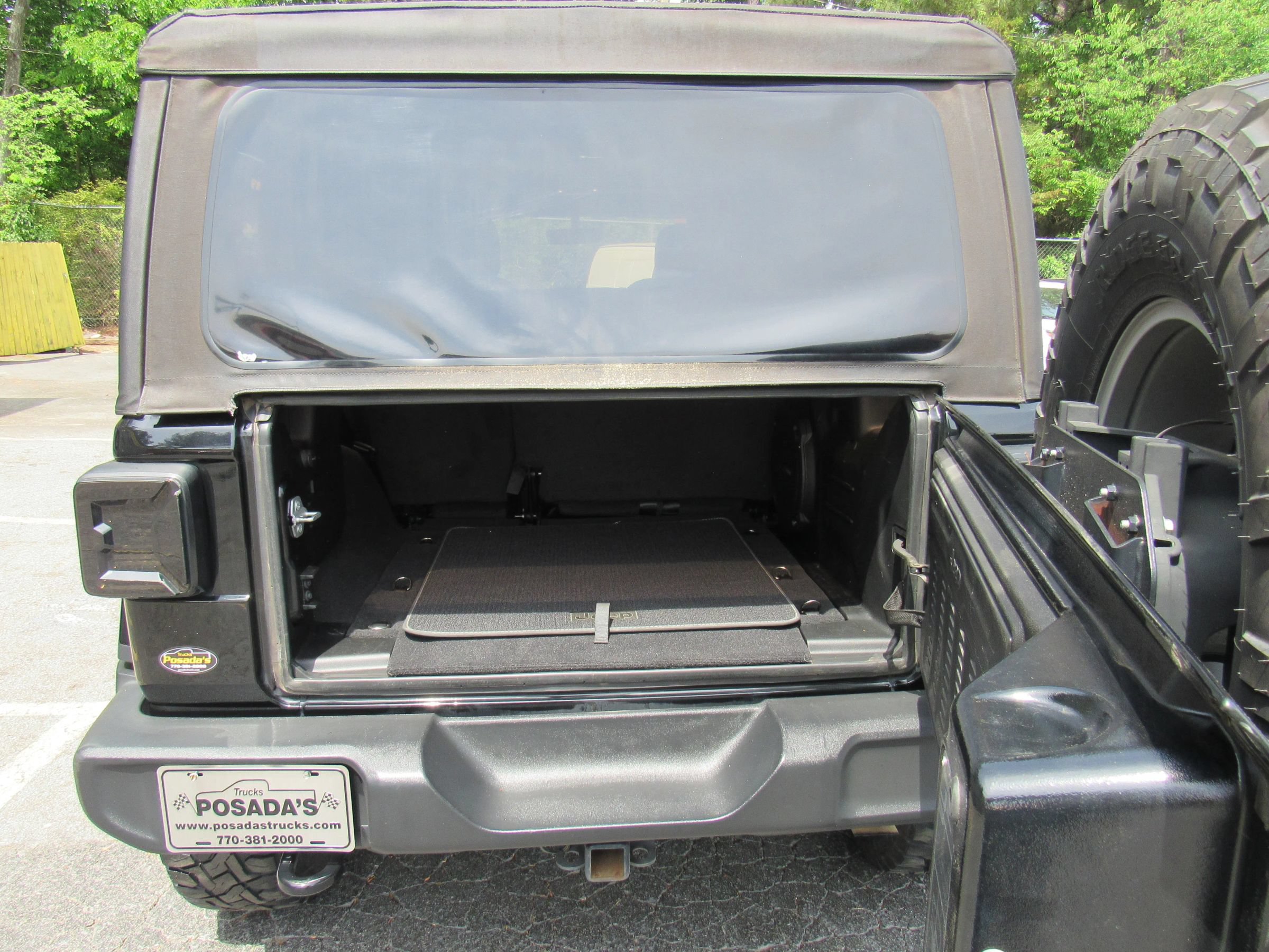 Used 2021 Jeep Wrangler Unlimited Sport AWD/4WD image 9