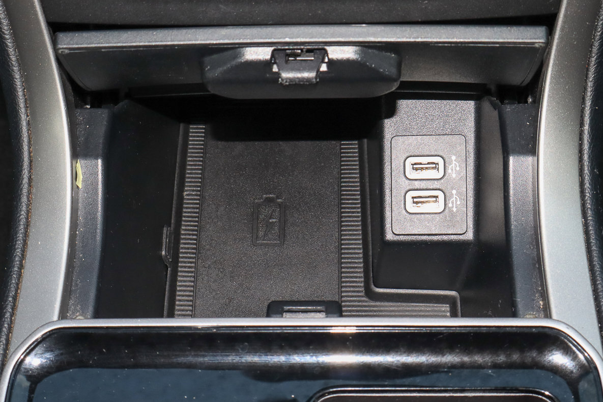 Used 2019 Ford Edge SEL w/ Equipment Group 201A image 21