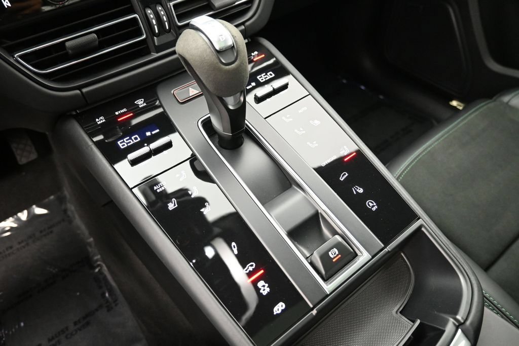 Certified 2023 Porsche Macan GTS AWD/4WD image 24