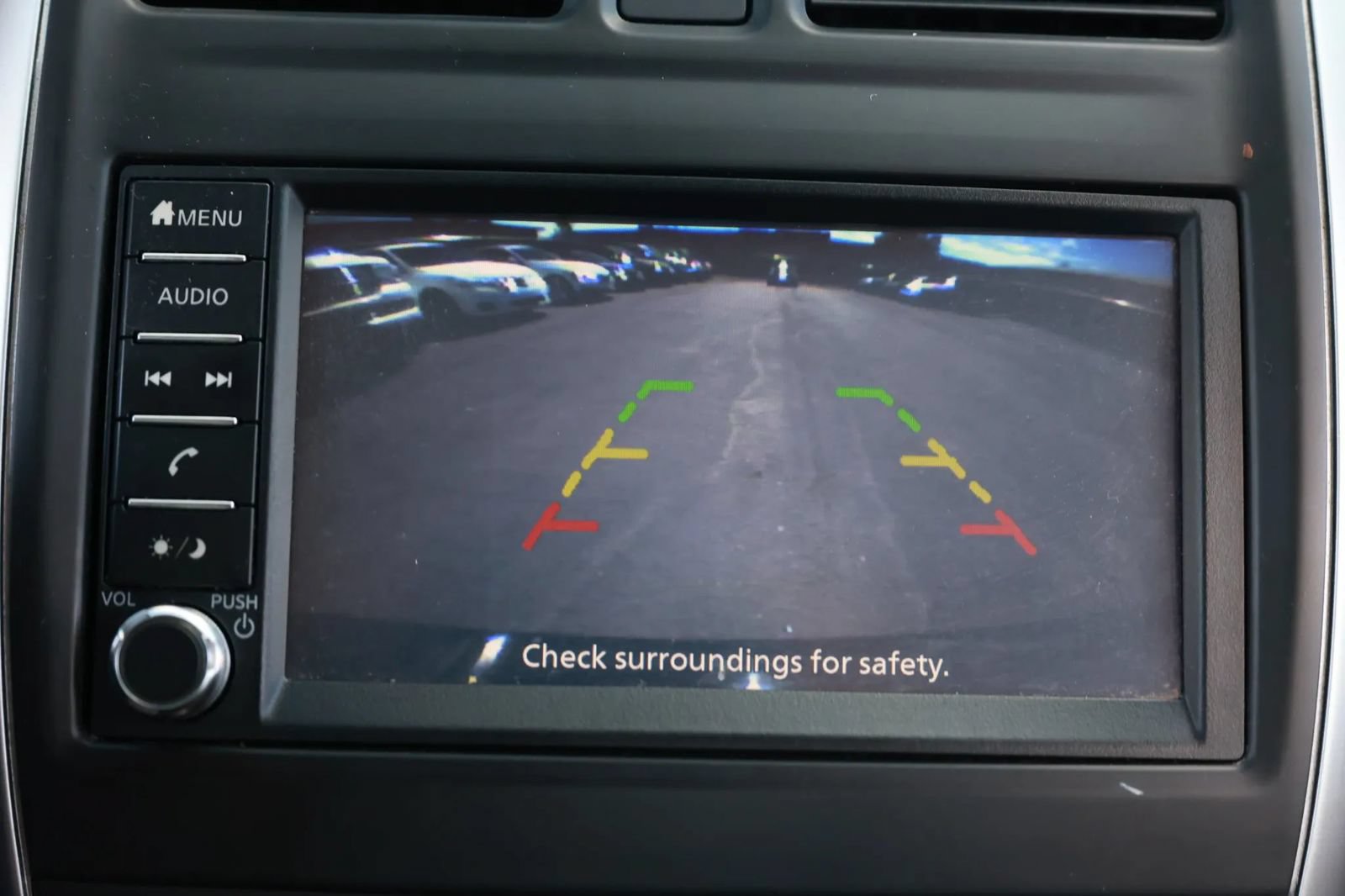 Used 2019 Nissan Versa SV FWD image 33