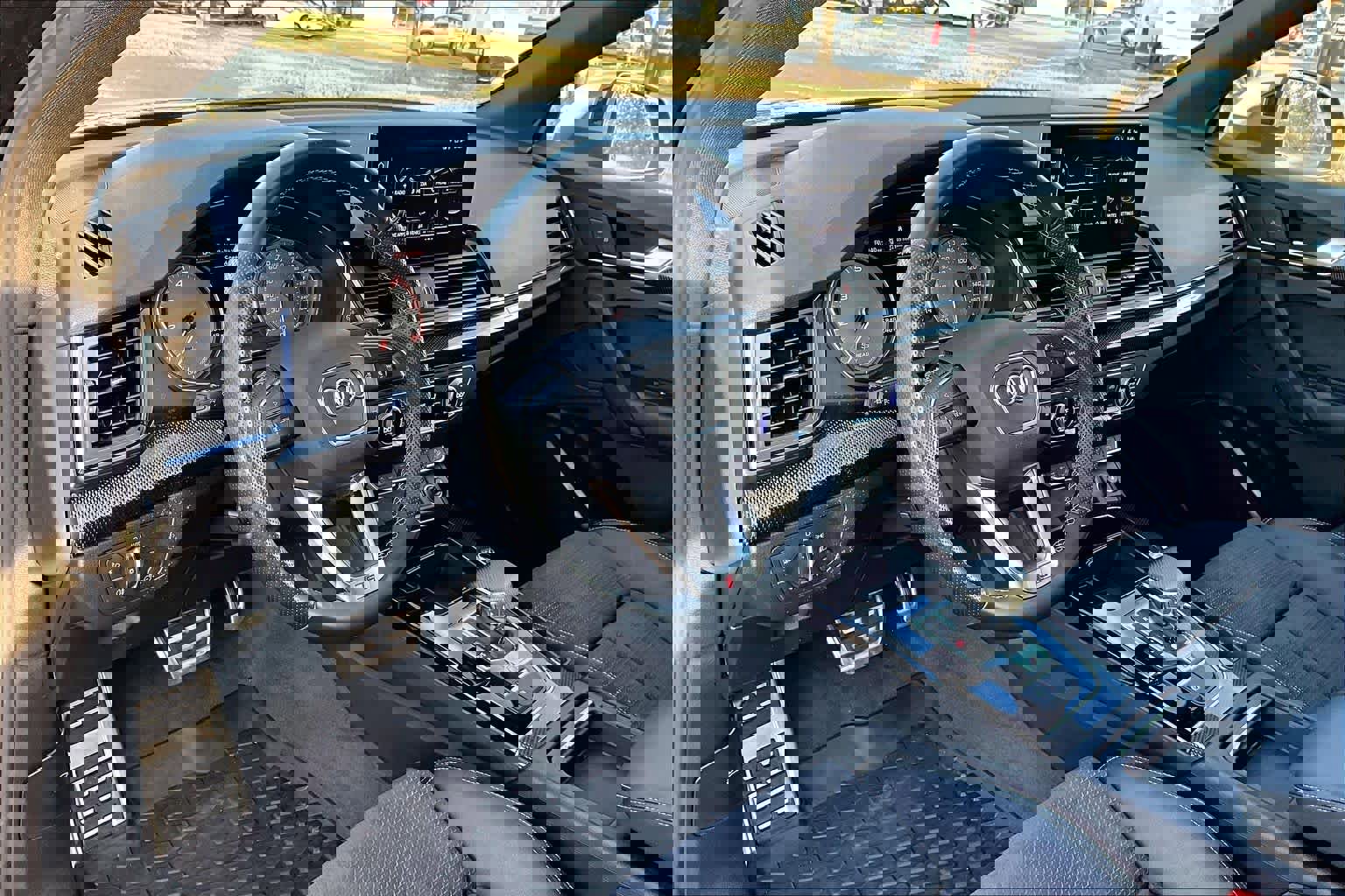 Used 2022 Audi SQ5 Premium image 17