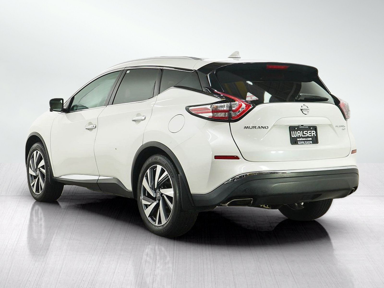 Used 2017 Nissan Murano Platinum w/ Platinum Technology Package AWD/4WD image 3