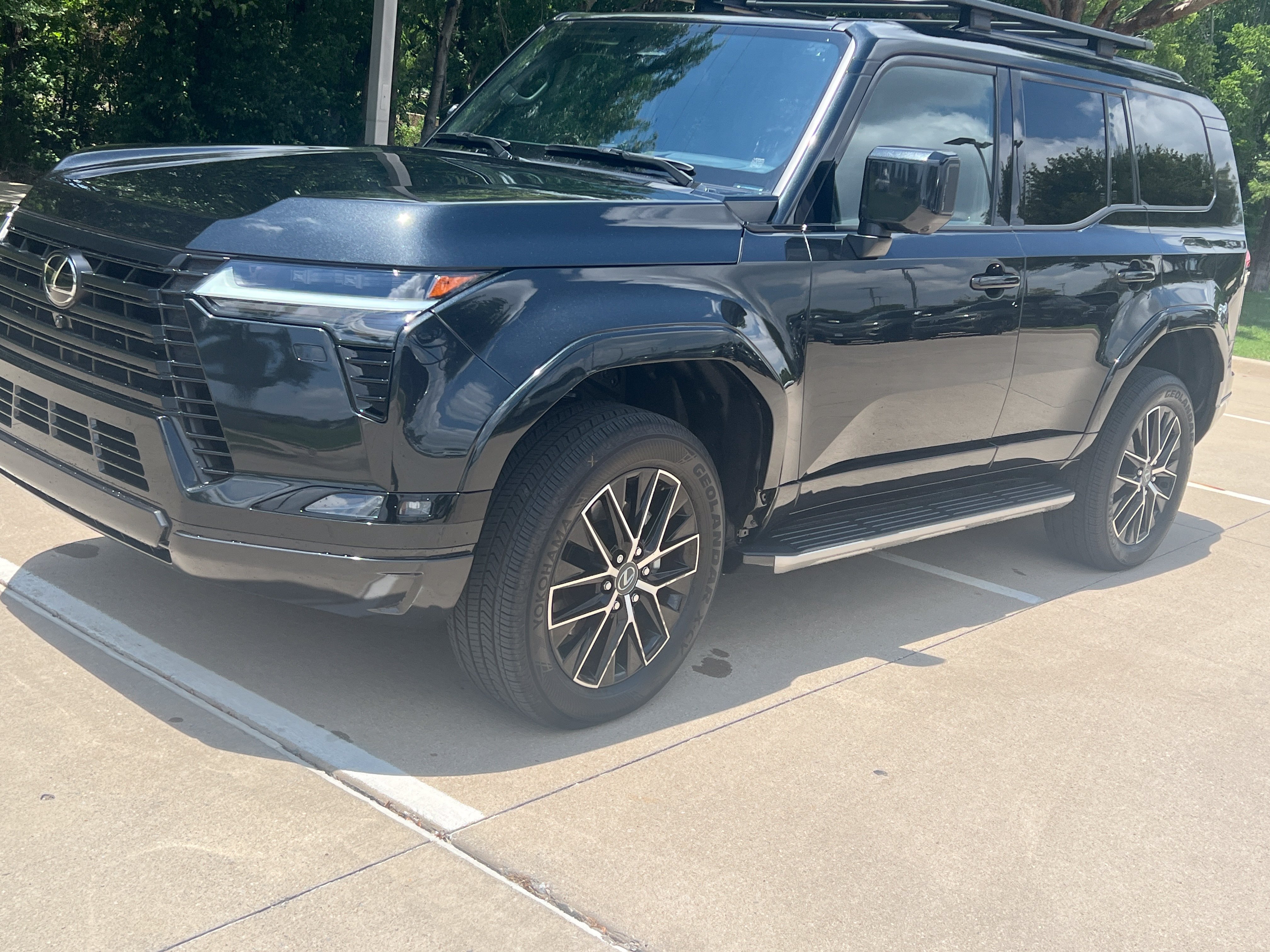 Used 2025 Lexus GX 550 w/ Accessory Package (31) AWD/4WD image 5