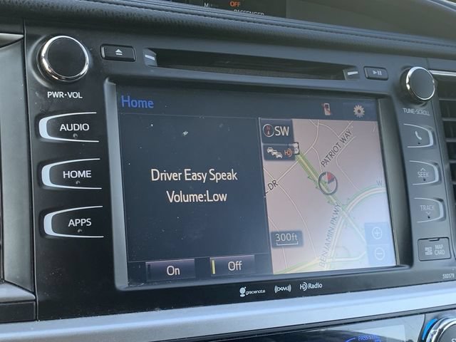 Used 2018 Toyota Highlander XLE AWD/4WD image 21